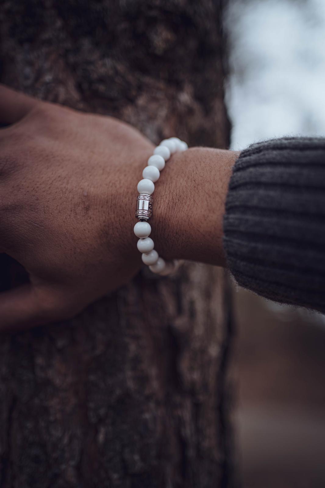 Classic White Tridacna Shell